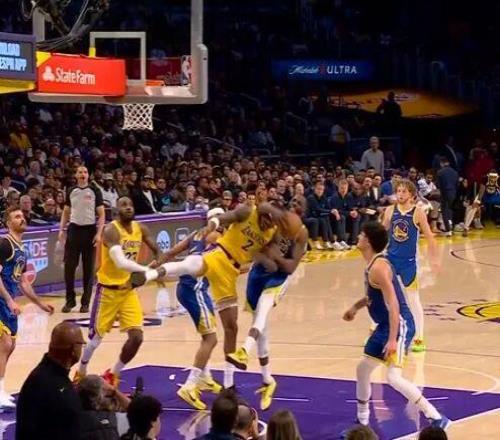 丁俊晖斯诺,克首战对决,世界冠军,博鱼体育官网,博鱼体育app,博鱼体育APP下载