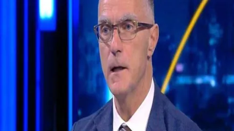 王毅与沙特外交大臣费萨尔举行会谈